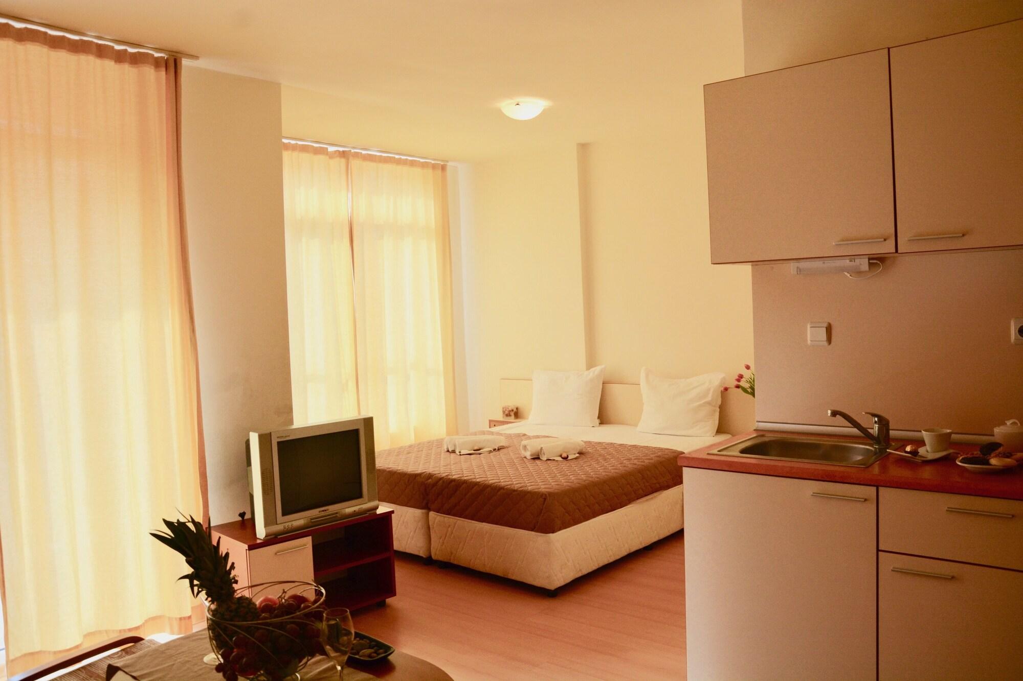 Rainbow 2 Holiday Complex Солнечный берег Экстерьер фото